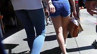Bootycruise: Asiático Nenas Leg Arte 29: Pantalones cortos de mezclilla azul
